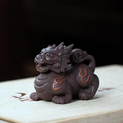 Fioletowa glina Herbata Zwierzę Qilin Rzeźba Zwierzęca Biurko Figurka Kirin Statua Miniaturowa Figurka do Gabinetu