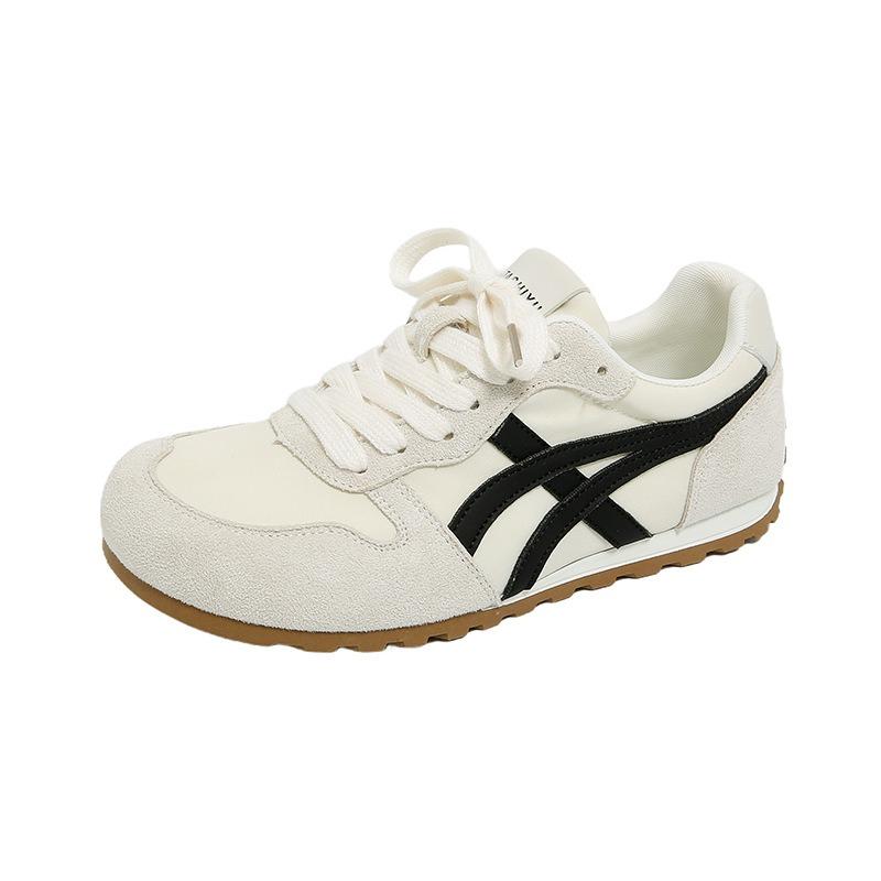 Yellow women's new summer soft-soled sports shoes are fashionable and versatile