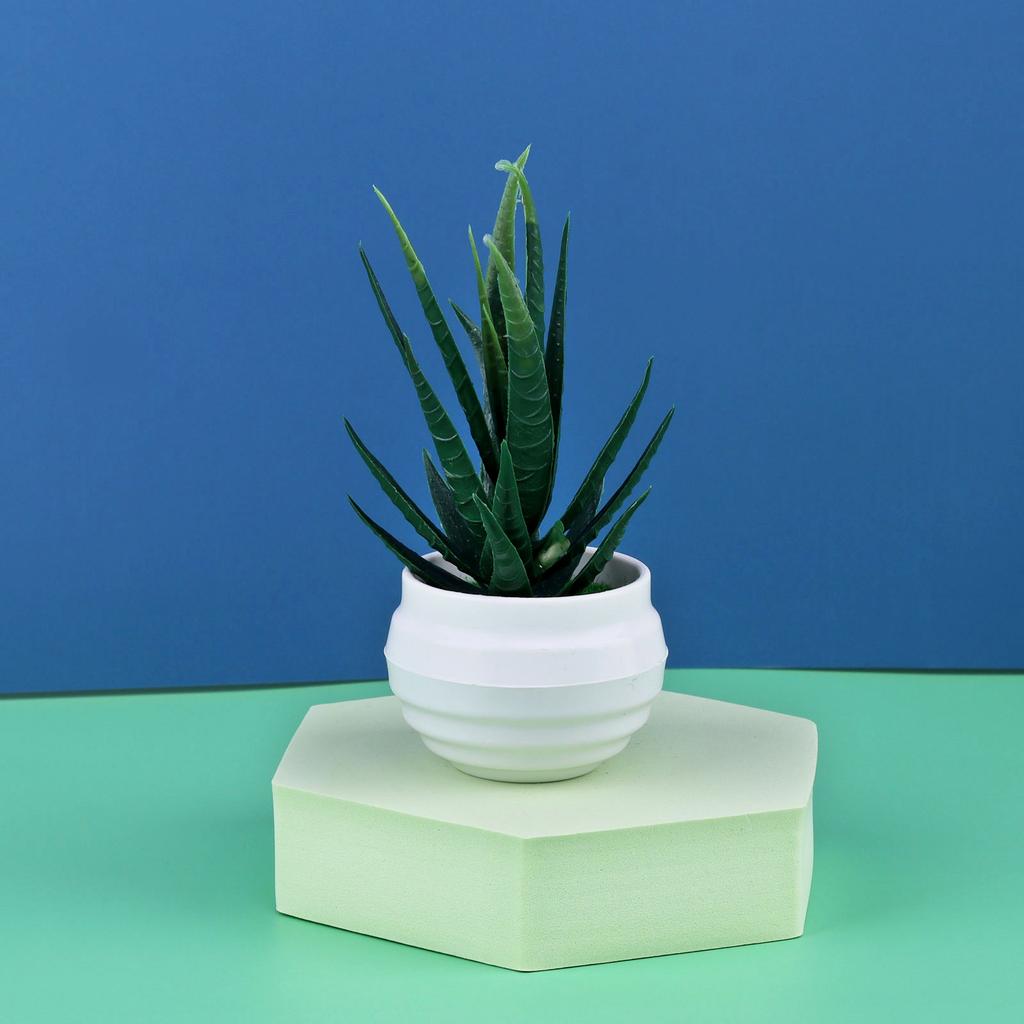 Mini Artificial Aloe Plants Bonsai Small Simulated Tree Pot Plants Fake Flowers Office Table Potted Ornaments Home Garden Decor