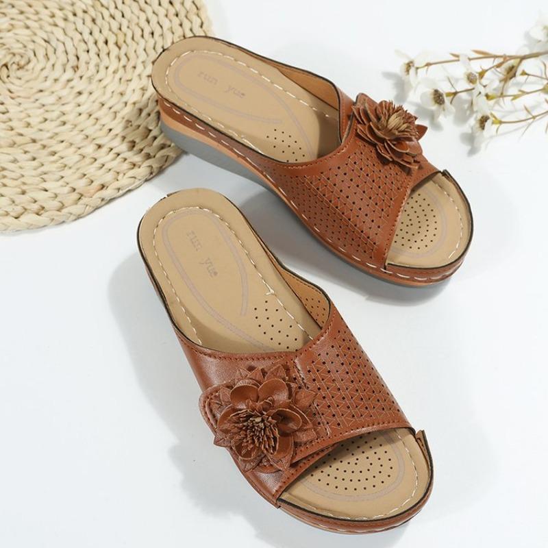 Don't Buy Slippers Indiscriminately. This Trendy Slipper Is Comfortable and Breathable T-shaped Wedge Heel Rubber Low Heel.