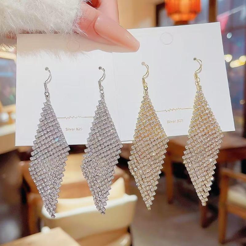 Iced Out Tassel Earrings for Women Sparkle Dangle Statement Earrings Luxury Look Elegant Ethereal Jewelry