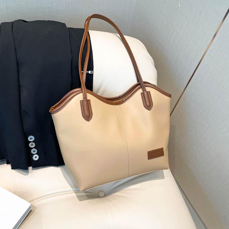 Urban simple tote bag versatile trend solid color bag women's new fashionable large-capacity underarm shoulder bag
