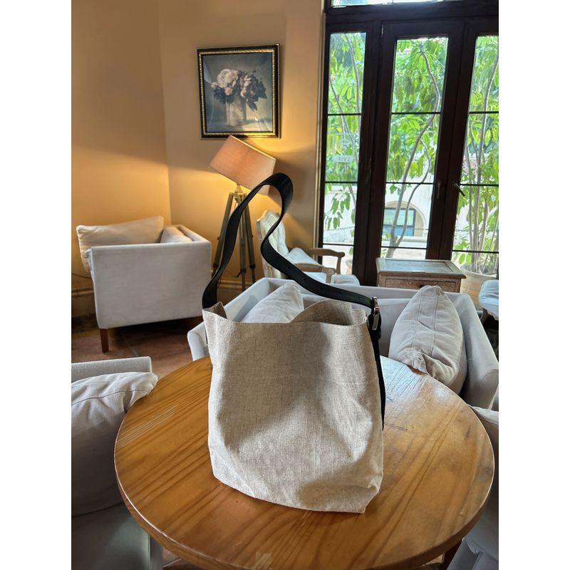 

2025 Новое поступление Южная Корея Льняной ремень Холщовая сумка Нишевый стиль Инс Тоут Сумка для поездок на работу Большая вместимость Сумка через плечо для женщин Beige