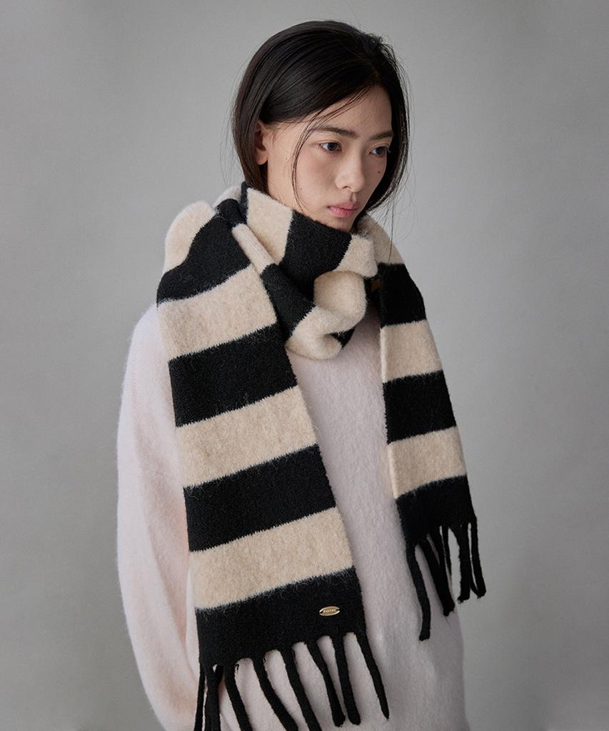 COQUET Heritage Stripe Wool Muffler Cream Black