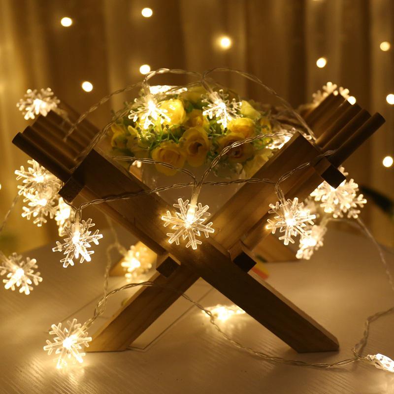 Solar-Powered LED Snowflake String Lights: Christmas Tree & Room Decorations