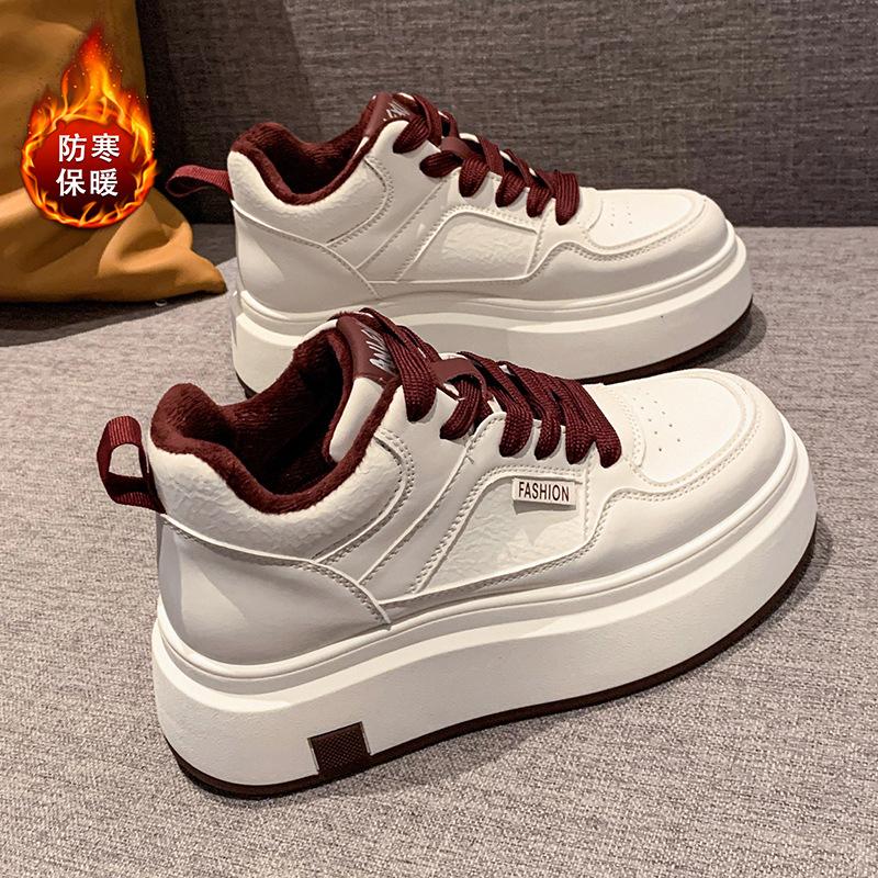 Fleece Little White Shoes New Sports 2024 Winter Heightening Platform Korean Version Ins Female Student Board Shoes Casual Shoes