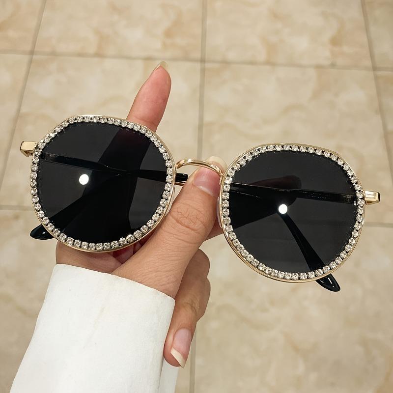 Non-polarized Women Bling Rhinestone Decorative Fashion Sunglasses for Outdoor Vacation Travel Beach Party Rave Party Musical Festival Decoration