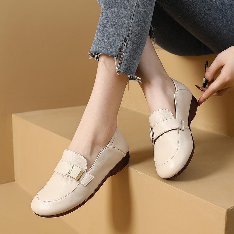 Round Toe Flat Sole Loafers for Women In Spring New Style of Cowhide Soft Sole Large Size 43 Single Shoes Square Buckle Bean Shoes