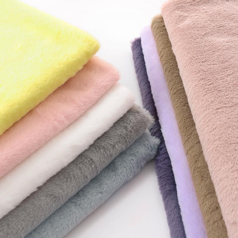50x50cm/1m 8mm Faux Fur Fabric Soft Short Plush Fabric for Sewing DIY Doll Warm Scarf Needlework Background Display Cloth