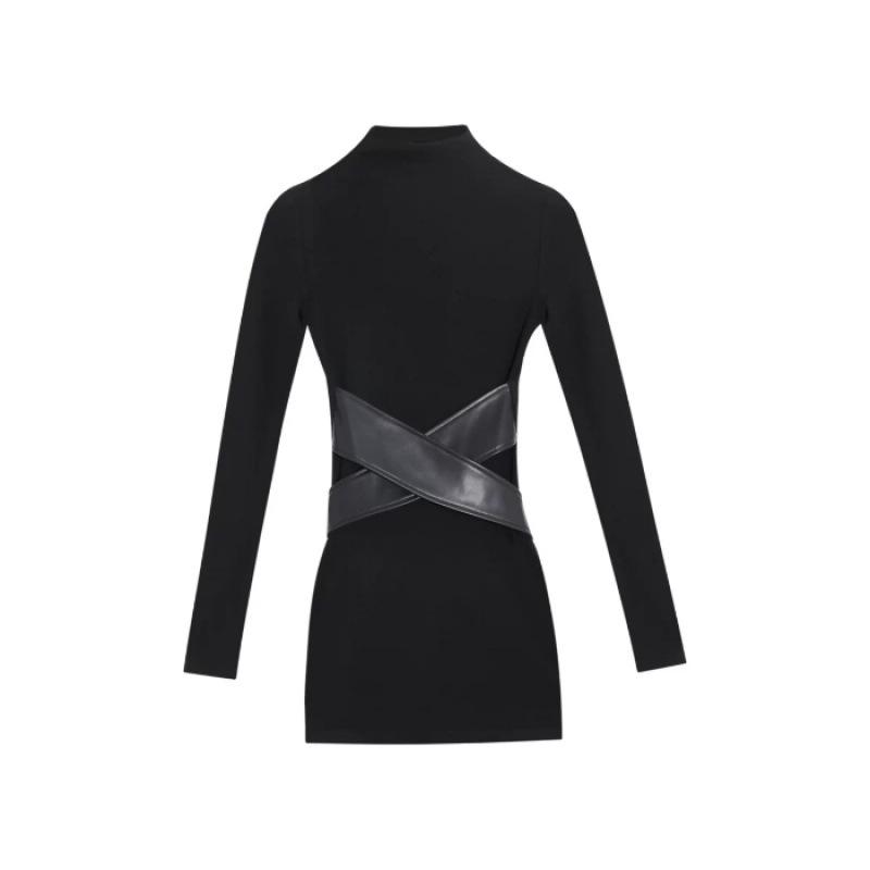 

Women s Elegant French Black Half-High Collar Base Layer Dress - Slimming Waist & Hip-Hugging Short Skirt for Autumn/Winter Medium