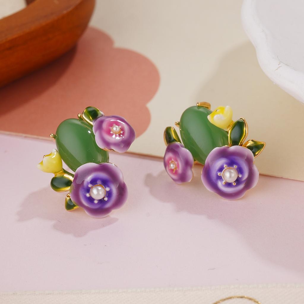 New Spring Pearl Flower Earrings Niche Design Premium Earrings 2026 Enamel Temperament Non-collision Earrings