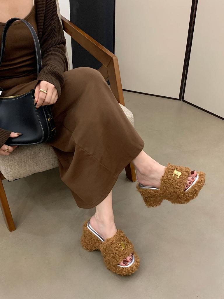 Sheep Curly Wool Slippers Women's Outer Wear 2025 New Autumn and Winter Feeling Metal Thick Bottom Heightening Small Slope Heel One-word Drag