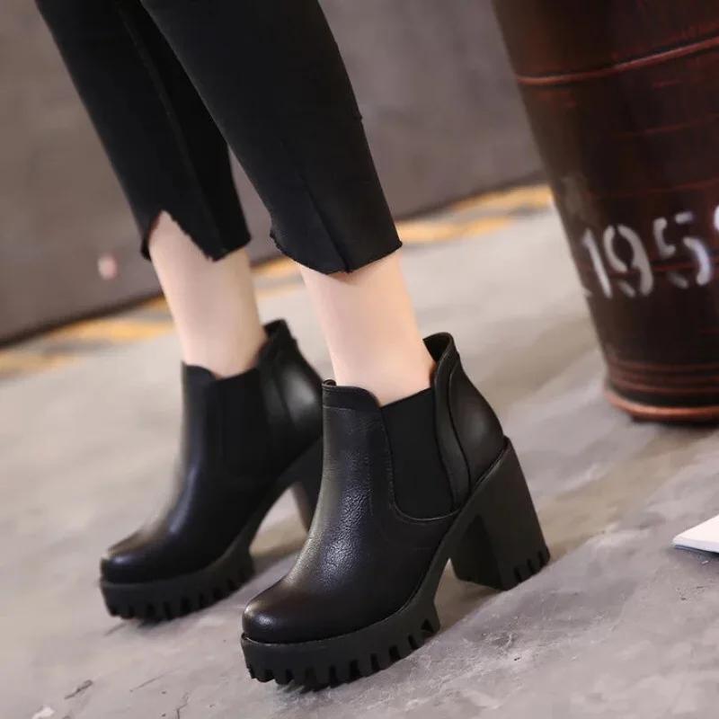 New In Women Boots Comfortable and Elegant Genuine Leather Hot Fur Shoes Woman Winter 2024 Chelsea Autumn Black Fashion Booties