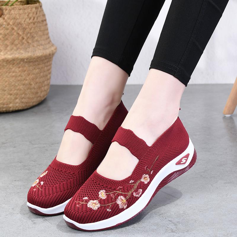 Old Beijing cloth shoes women's single shoes summer casual breathable walking shoes flying woven mesh embroidered mother shoes