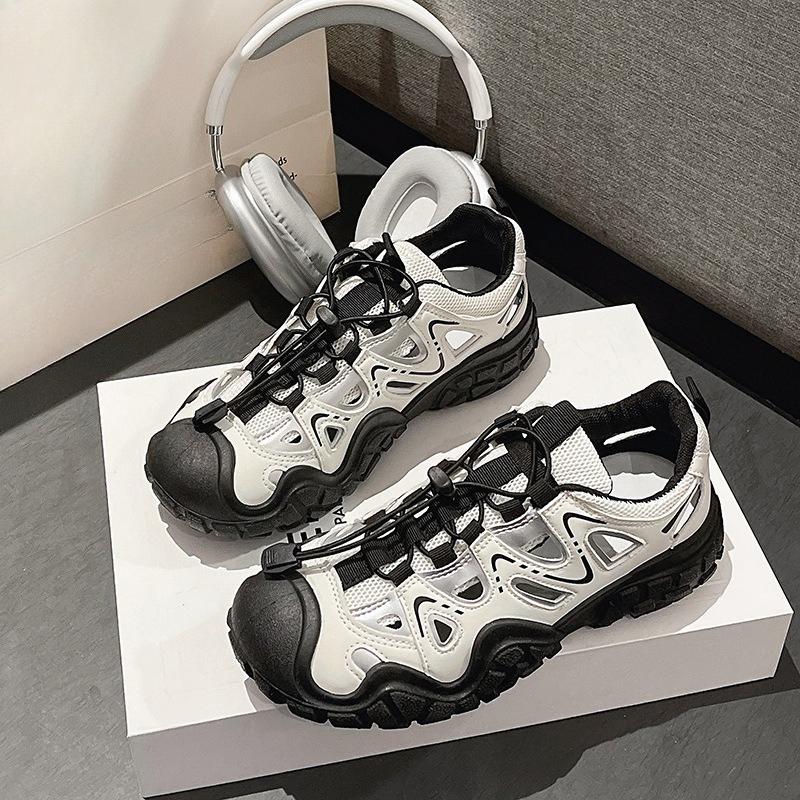 Neue perforierte Sportschuhe für Damen, atmungsaktive Sport-Dad-Schuhe, lässige und vielseitige Schuhe