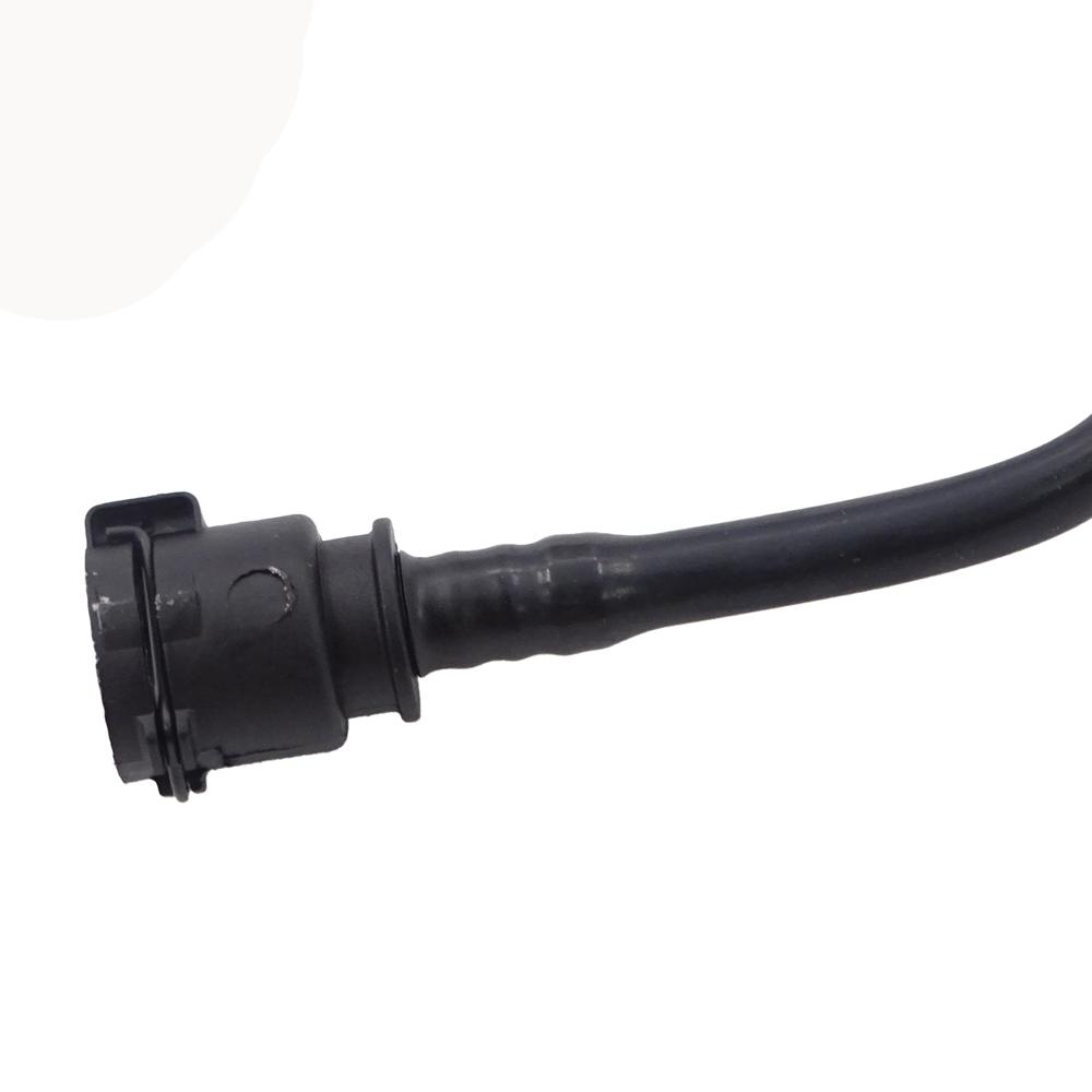 Tube  Suitable for:Bmw 5 G30 2017-2020   OE:1712 8632 260