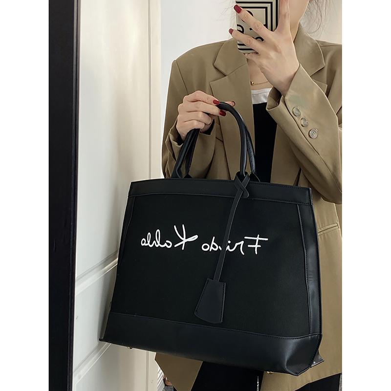 Velká kapacita Barva Kontrast Patchwork Plátěná taška Vysoce kvalitní ležérní Taška přes rameno Univerzální Dámská Jarní Nová kabelka