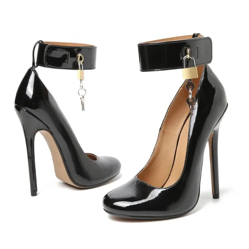 Designer Nuove Scarpe Décolleté da Donna Fibbia Cinturino Punta Appuntita Pelle Verniciata Tacchi Sottili 14CM Con Chiusura Moda Tacchi Alti Scarpe da Donna Nero