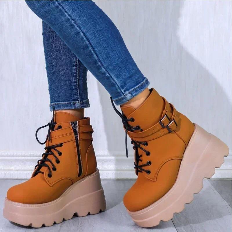 Fashion 2024 New Fashion Gothic Black Boots Ankle Shoes on Heels Platform Sneakers Chunky for Women Luxury Designer Casual  Rock Booties