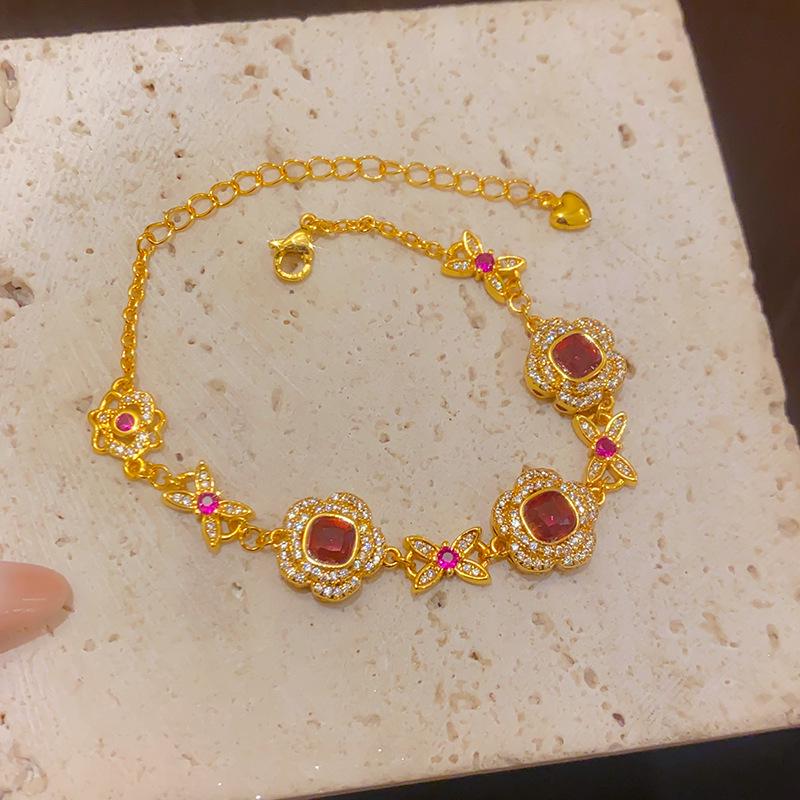 

24K Gold Plated Zircon Flower Square Bracelet - Retro Luxury Bangle