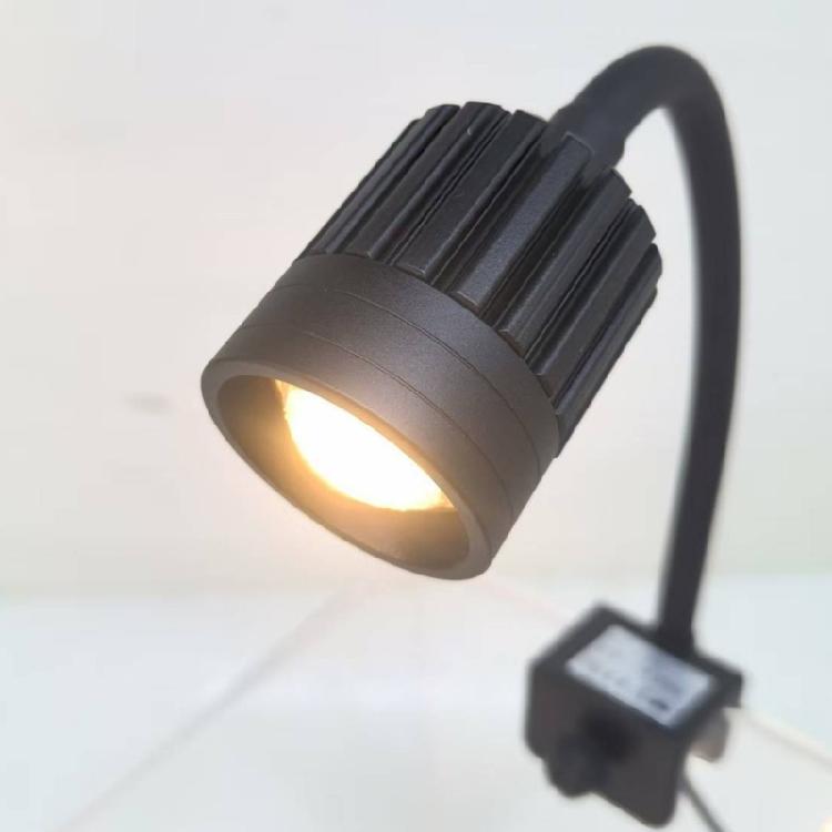 Aluminum Mixture Fish Container Clip Lamp Customizable Brightness Degrees Energy Saving LED Technology