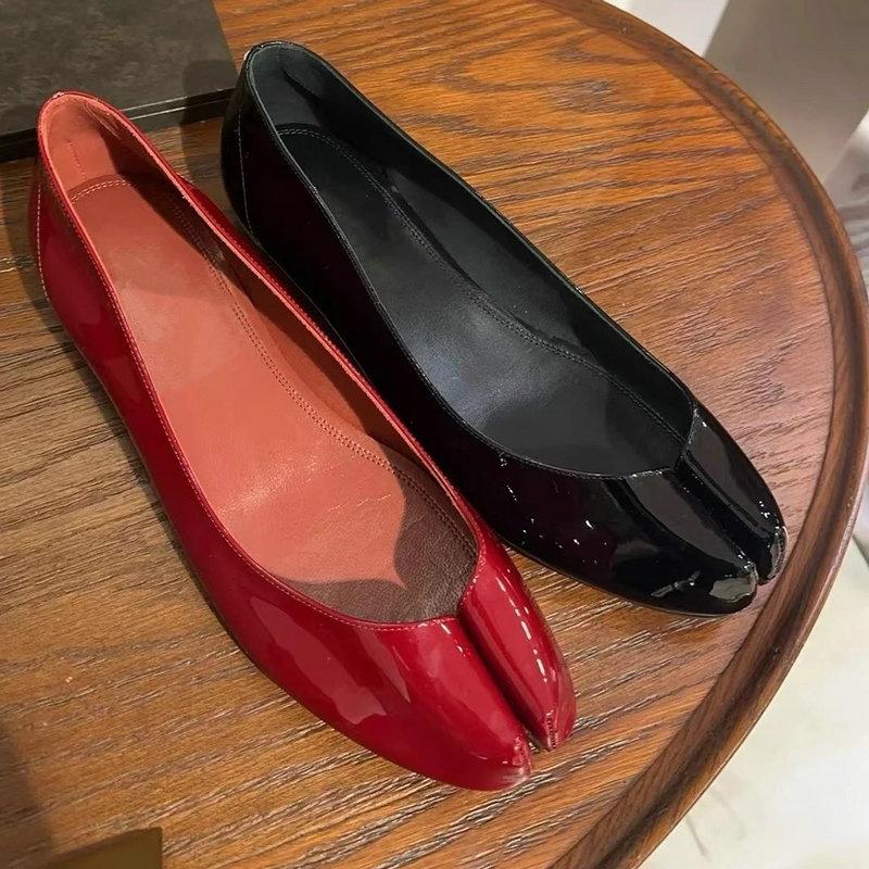 Fashion Fashionable Shiny Pig'S Feet Toe Separation Single Shoes For Women, Comfortable Ballet Shoes With Insole Height Increase
