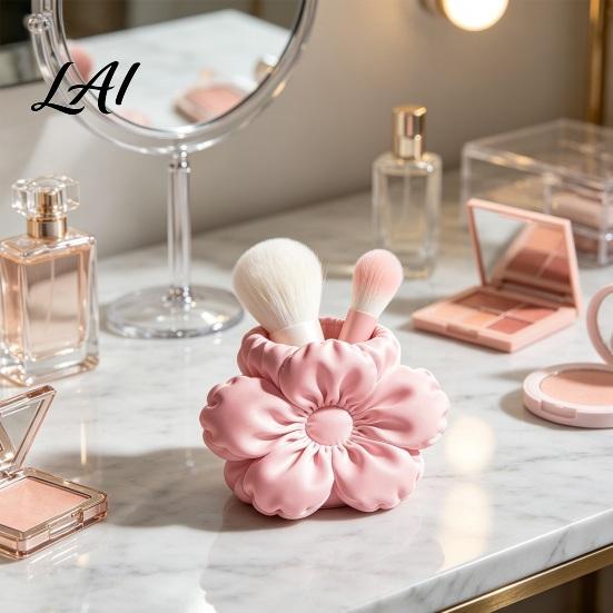 Decorative Flower Pencil Holder Satin Pen Holder Petal Design Desk Organizer Durable Soft Touch Desktop Storage PLA Container for Home Office