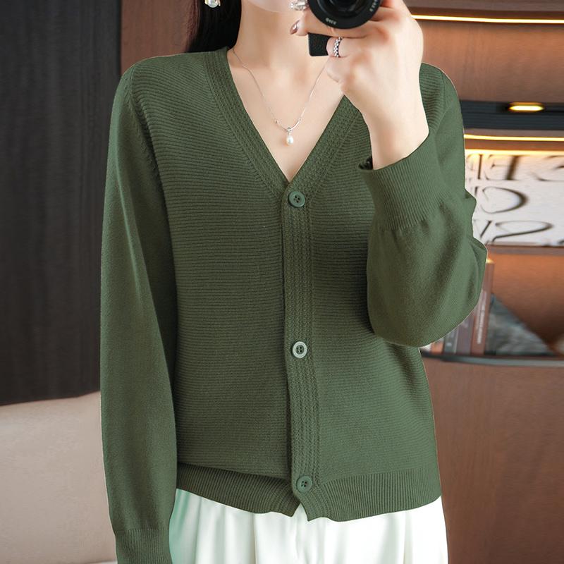 

Женский легкий кардиган из 50% шерсти и 50% шелка Mulberry — универсальный трикотаж на все 4 сезона для комфорта и стиля в любое время года XL каслтон зеленый