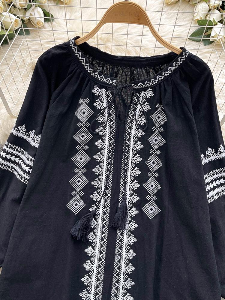 Women's Spring Autumn Shirt New Retro Bohemian Embroidered Lace Up Lantern Long Sleeves Blouse Top