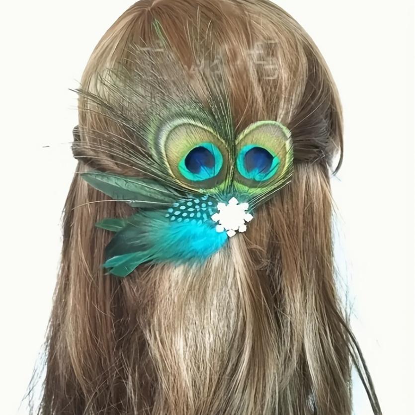 Искусственное перышко павлина в качестве аксессуара для волос, украшенное цветочными клипсами со стразами, для особых случаев и стильных нарядов.