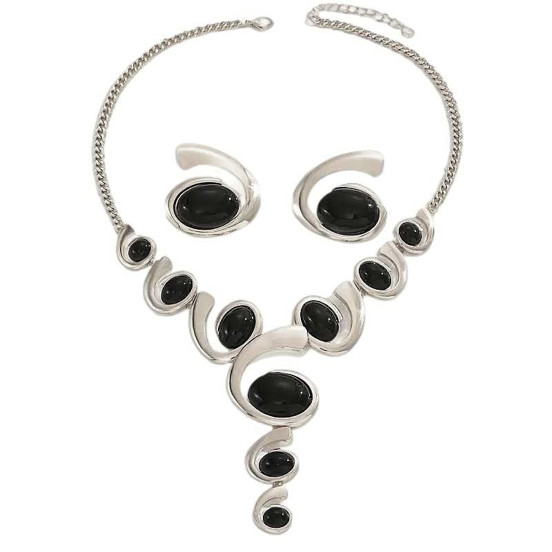 Bohemian Retro Spiral Snail Pendant Y-shaped Necklace Stud Earrings Set Female Elegance and Exquisite