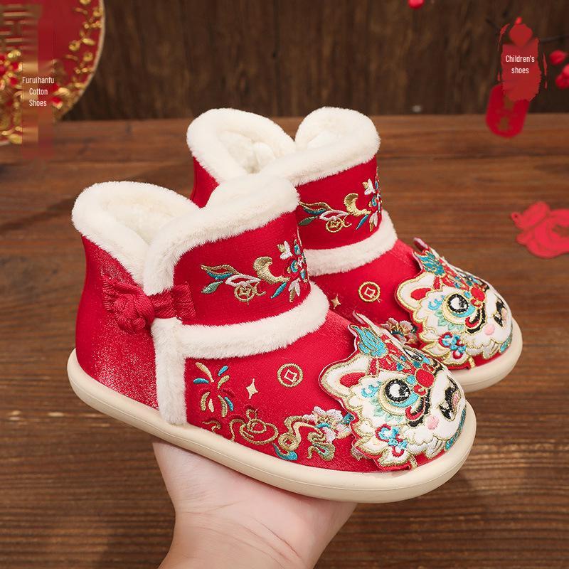 Girls' Ancient Style Embroidered Cotton Hanfu Shoes - Comfortable Slip-on Performance Boots.