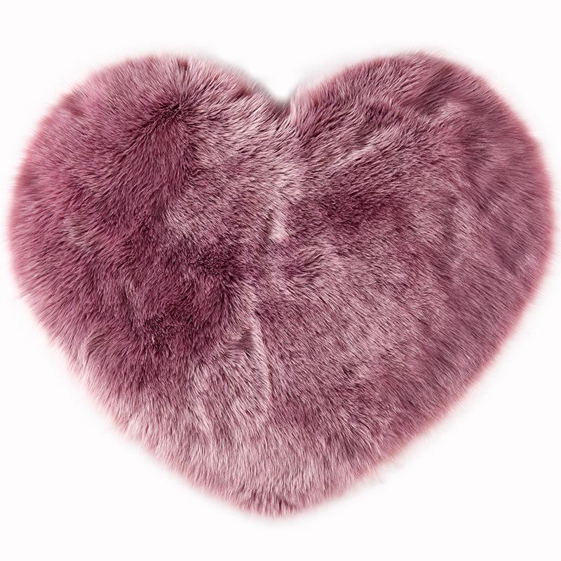Heart-Shaped Plush Carpet - Long Hair Bedroom Bedside Sofa Mat