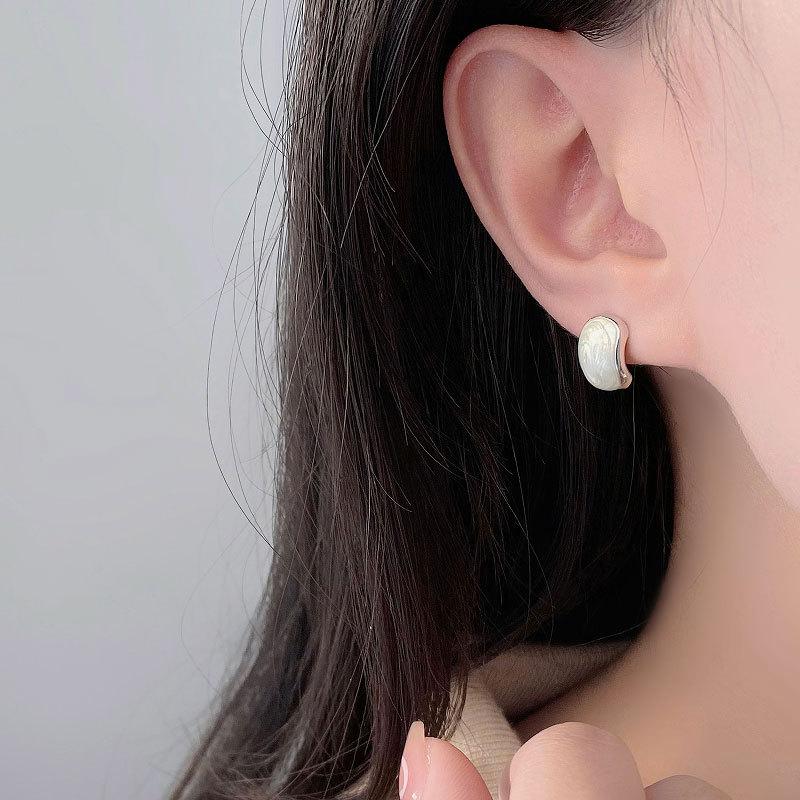 Geometric Glue Brushed Earrings Fashionable Temperament Light Luxury High-end Simple Earrings Niche