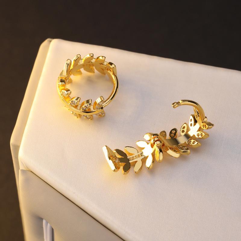 Women Fashion Elegant Leaf Crystal Ear Studs