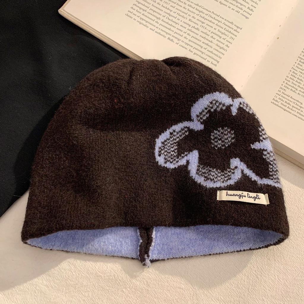 Korean ins retro jacquard knitted hat children's season new warm cold hat showing face small headhat