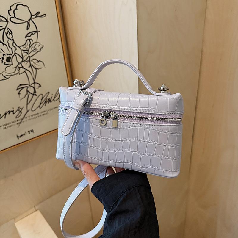 

Высококлассная нишевая сумка женская осенне-зимняя новая модная на плечо, сумка-мессенджер, портативная маленькая квадратная сумка фиолетовый