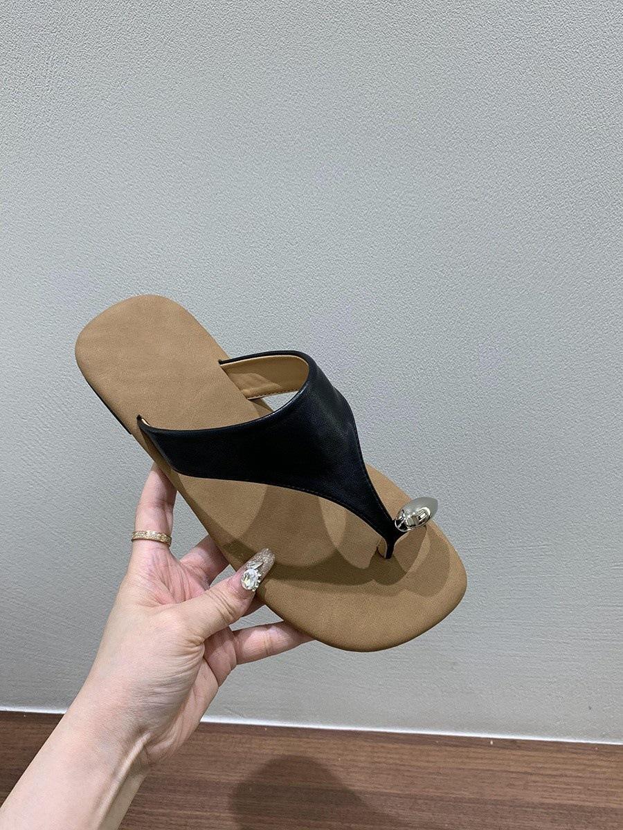 

Summer blue Korean version flat-bottomed toe slippers women s summer wear new French beautiful sandals holiday beach shoes 35 чёрный