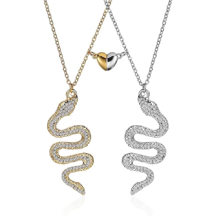 2Pcs Lovely Magnetic Love Heart Ghost Pendant Necklace Set for Women Men Best Friend Enamel Mutual Attract Magnet Couple Matching Necklace Halloween