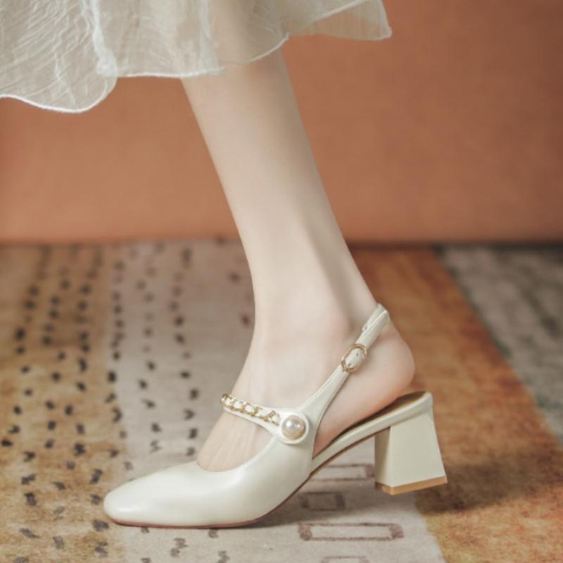 Fashion 2025 Retro Heeled Single Shoes for Women, New Summer Fashion Gold Buckle Square Toe Comfortable High-heeled Leather Shoes