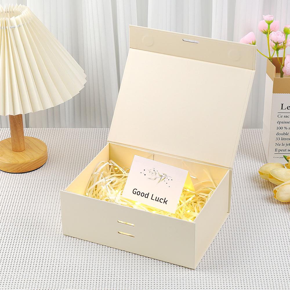 In-Stock Magnetic Folding Gift Box with Ribbon Bow - Solid Color Flip-Top Packaging Box
