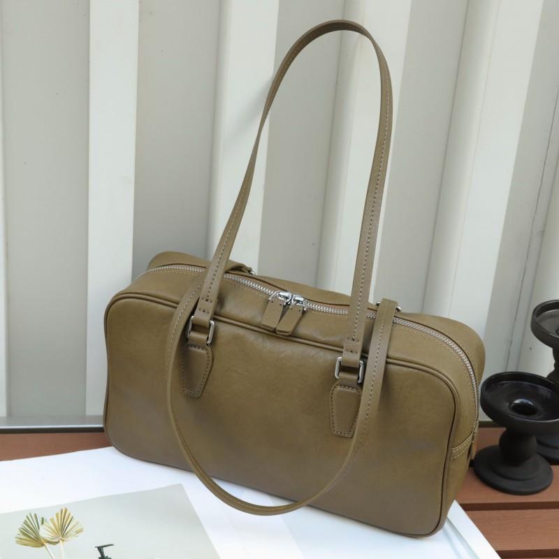 

French Style Niche Retro Small Bag Women s Commuting Armpit Baguette Fashionable Texture Shoulder