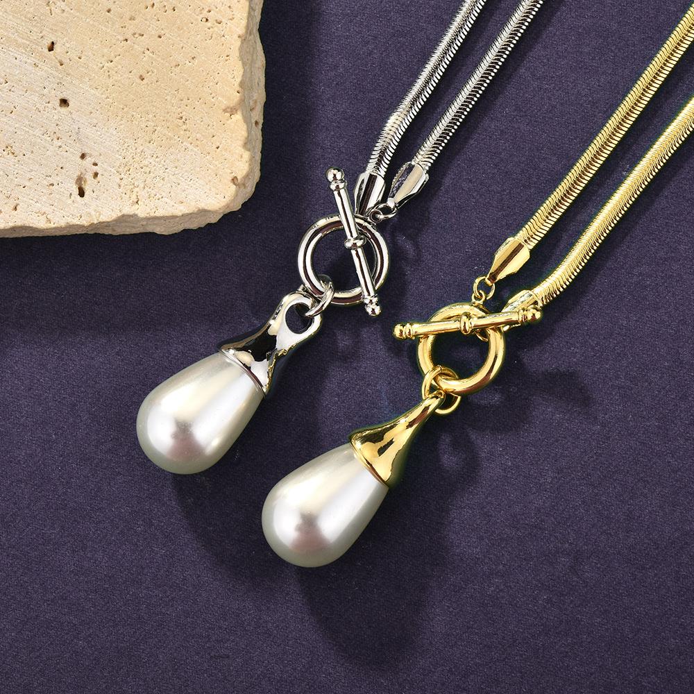 Autumn And Winter Water Drop Pearl Long Necklace Women'S Light Luxury Stacking Wearing Universal Buckle Snake Bone Chain High-End Sense Collarbone