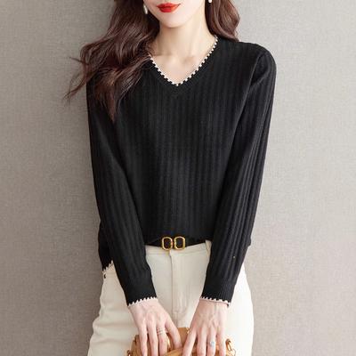 Autumn Long-sleeved T-shirt Women's Bottoming Shirt New Foreign-style Age-reducing Loose Top V-neck Knitted Sweater