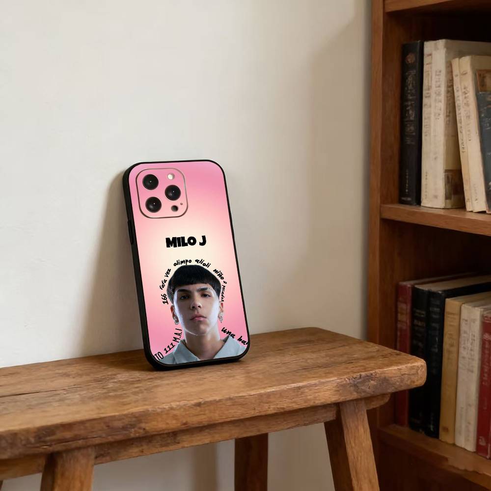 

Milo J 166 Retirada Чехол для телефона Для iPhone17,16,15,14,13,12,11 Plus,Pro Магнитный с Magsafe Беспроводной зарядкой iPhone14Plus