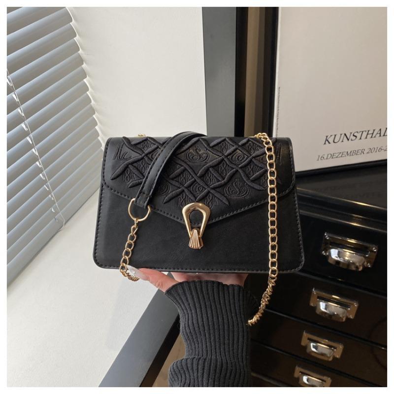 Heavy Industry Embroidery Portable Small Square Bag Women's Highend Fashion Versatile Shoulder Bag Casual Messenger Bag Women's Bag