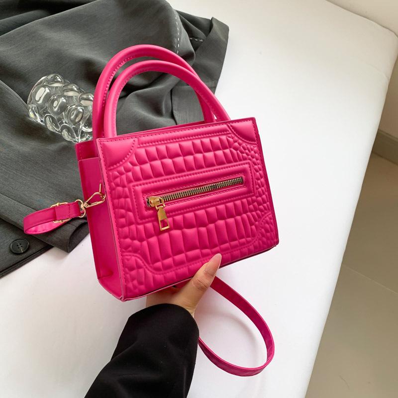 

Модная женская сумка с нишевой повседневной небольшой квадратной сумкой, корейская модная сумка, женская новая сумка через плечо на одно плечо