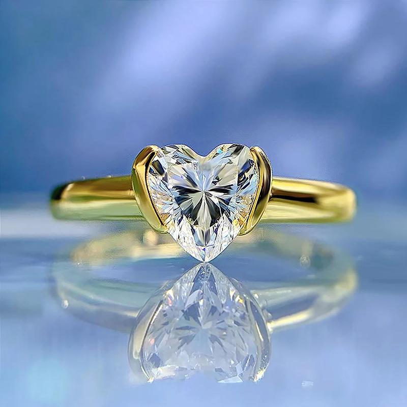 Huirtan Chic Heart Cubic Zirconia Women Rings Gold Color Statement Girls Finger Accessories Love Proposal Engagement Jewelry