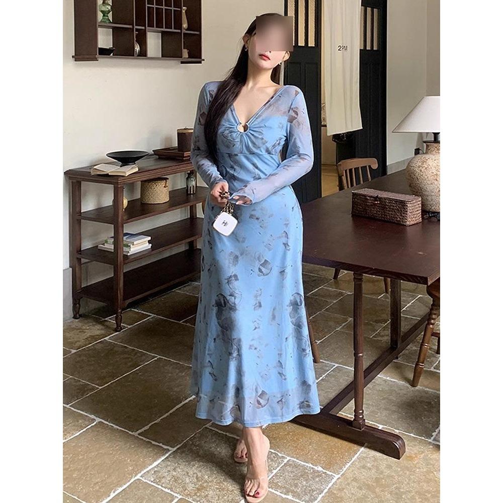 Skirt temperament low-cut v-neck blue printed slim-fit hip-wrapped versatile dress early spring