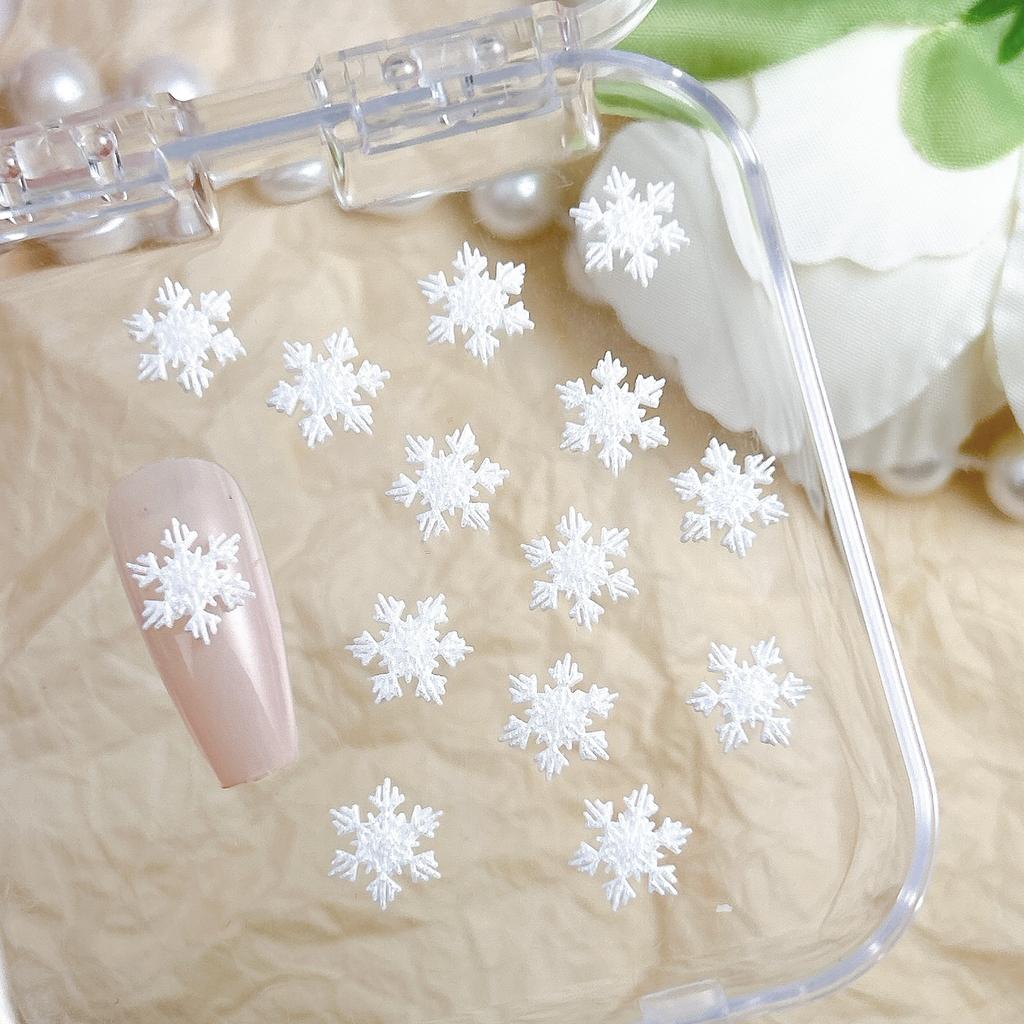 Winter Christmas Snowflake Nail Art Resin 3D Snowflake DIY Resin Handmade Wearable Nail Decorations